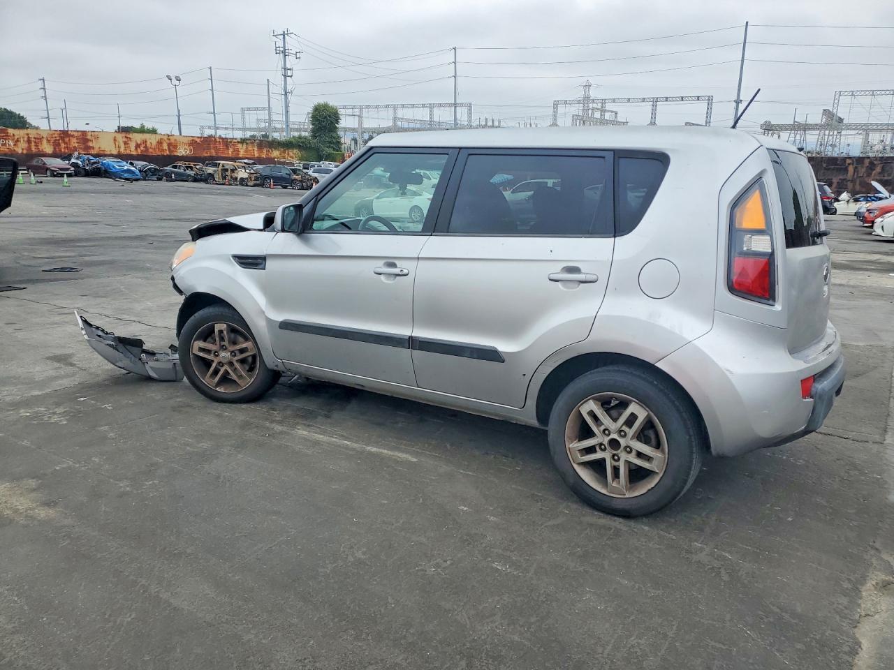 2011 KIA SOUL + photo 2