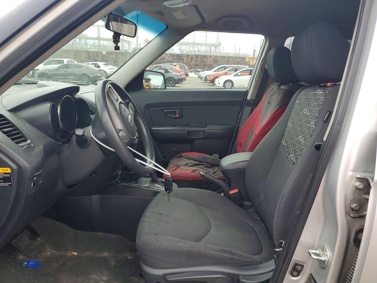 2011 KIA SOUL + photo 7