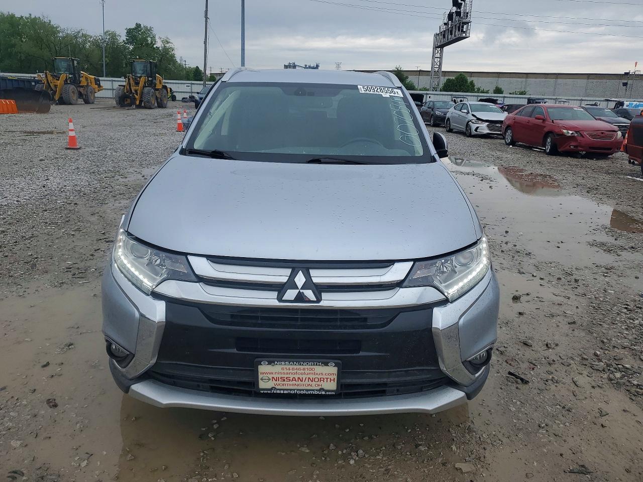 2017 MITSUBISHI OUTLANDER SE photo 9