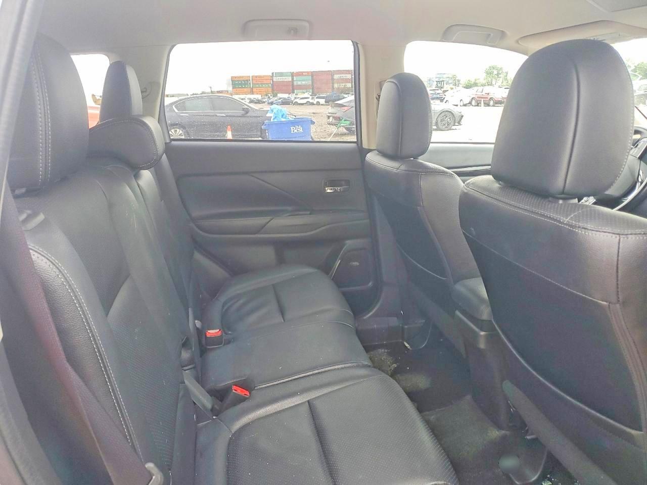 2017 MITSUBISHI OUTLANDER SE photo 21
