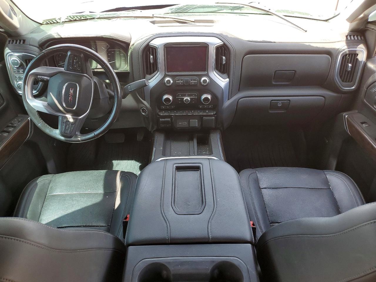 2020 GMC SIERRA K1500 SLT photo 8