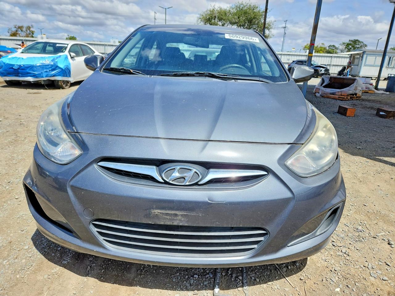 2012 HYUNDAI ACCENT GLS photo 9