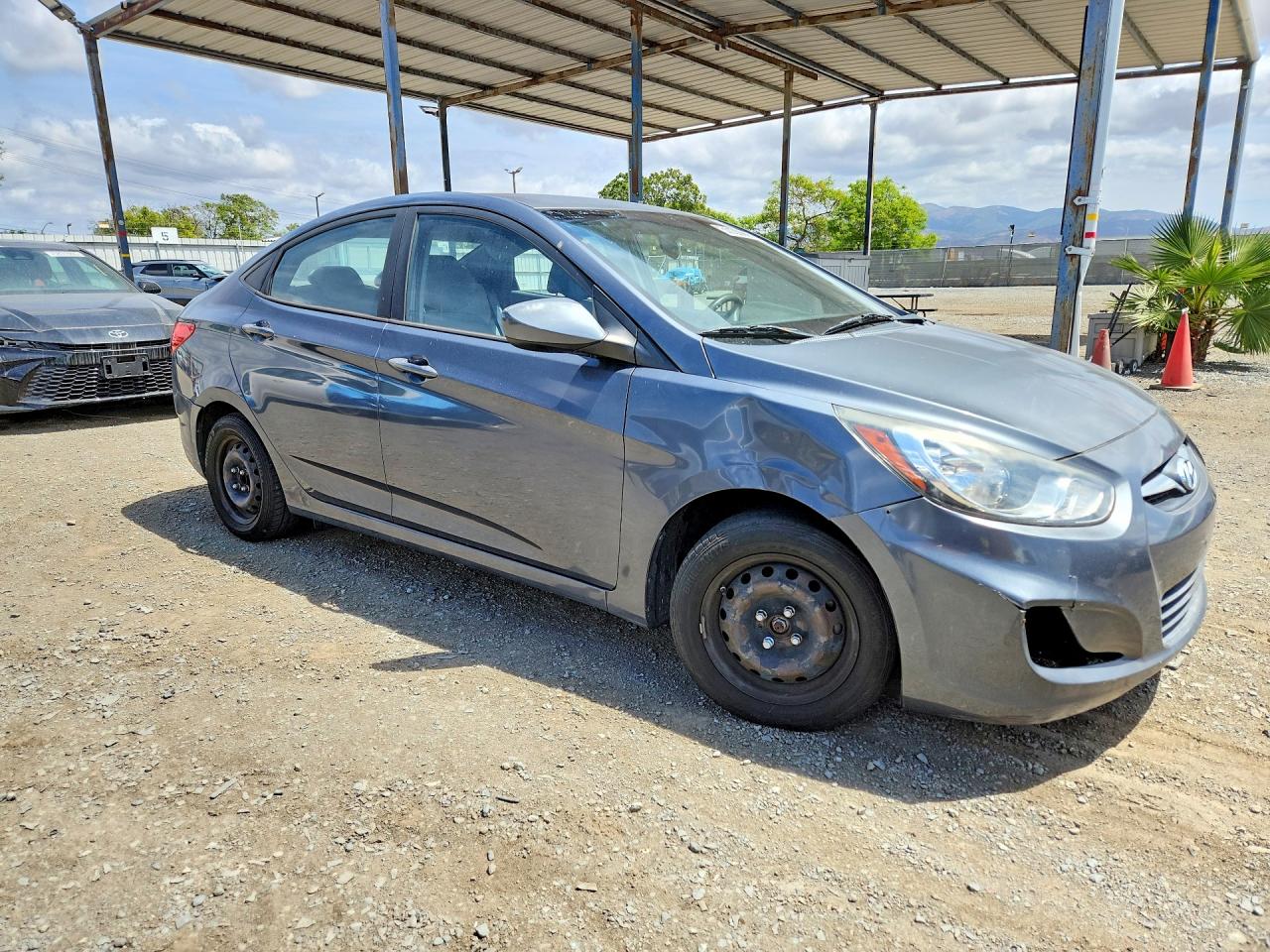 2012 HYUNDAI ACCENT GLS photo 7