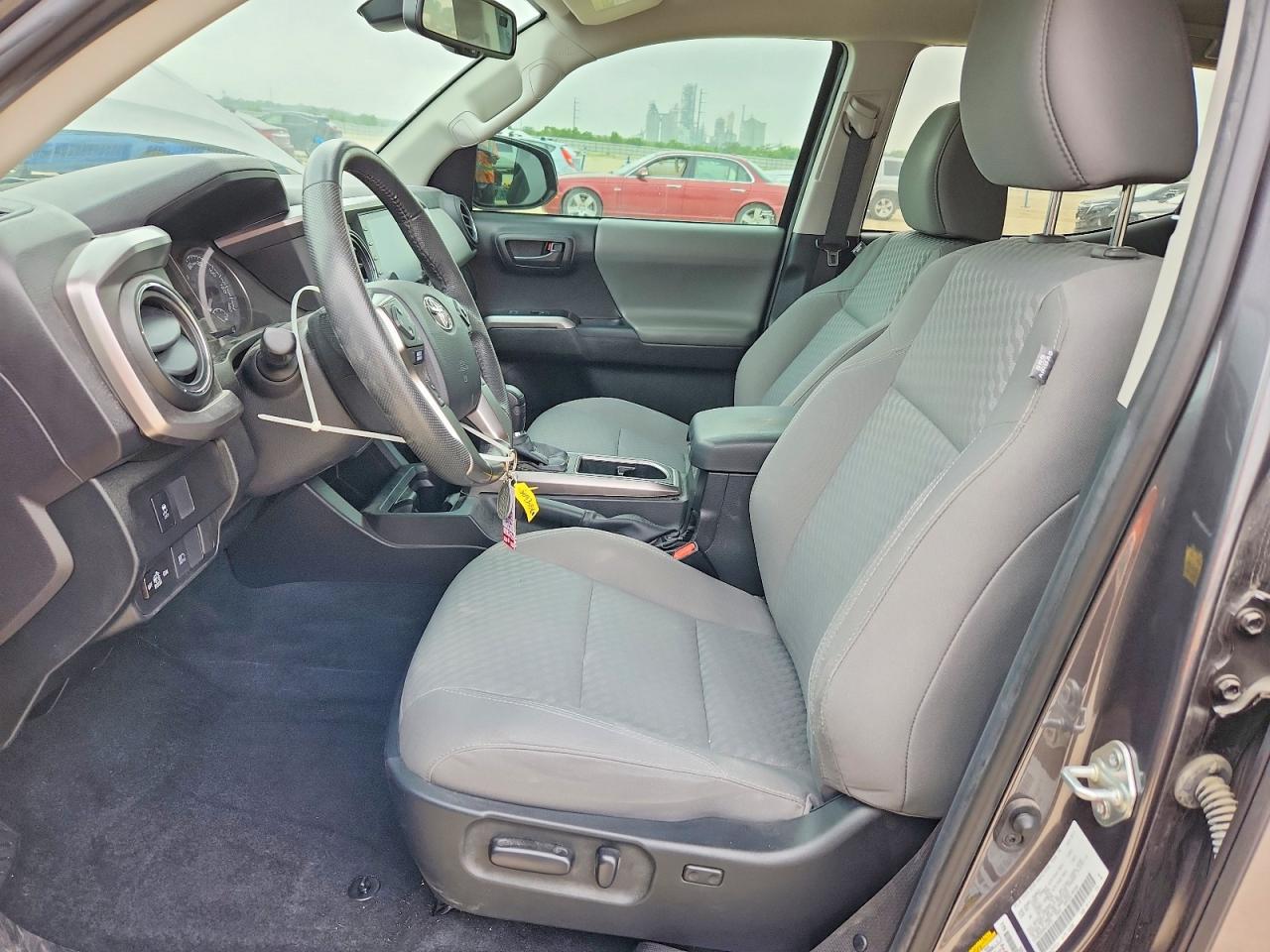 2021 TOYOTA TACOMA SR5 V6 photo 13