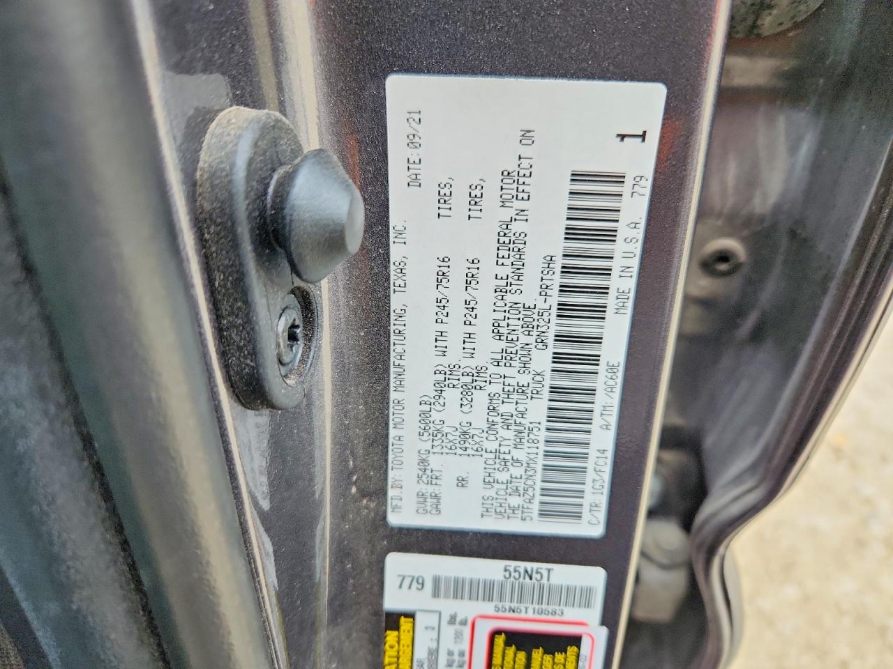 2021 TOYOTA TACOMA SR5 V6 photo 23