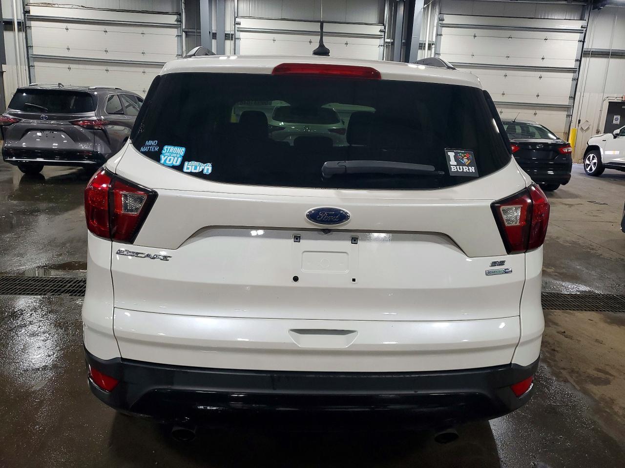 2019 FORD ESCAPE SE photo 11