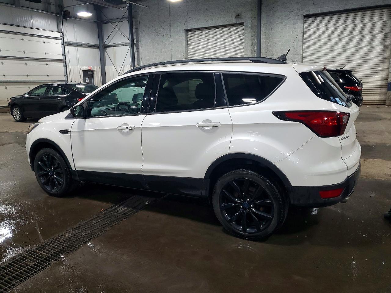 2019 FORD ESCAPE SE photo 3