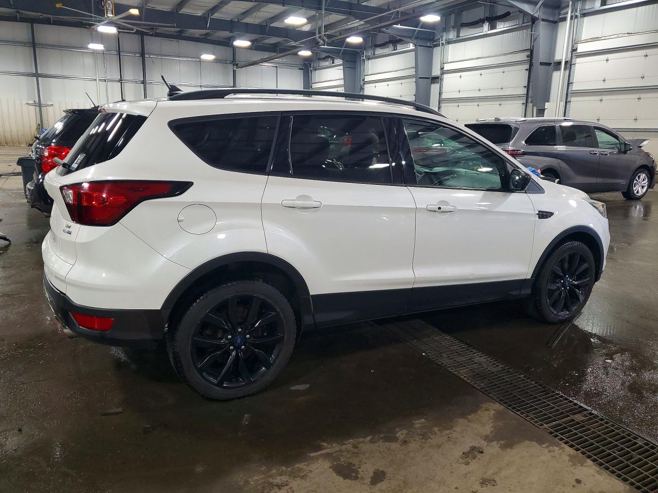 2019 FORD ESCAPE SE photo 5
