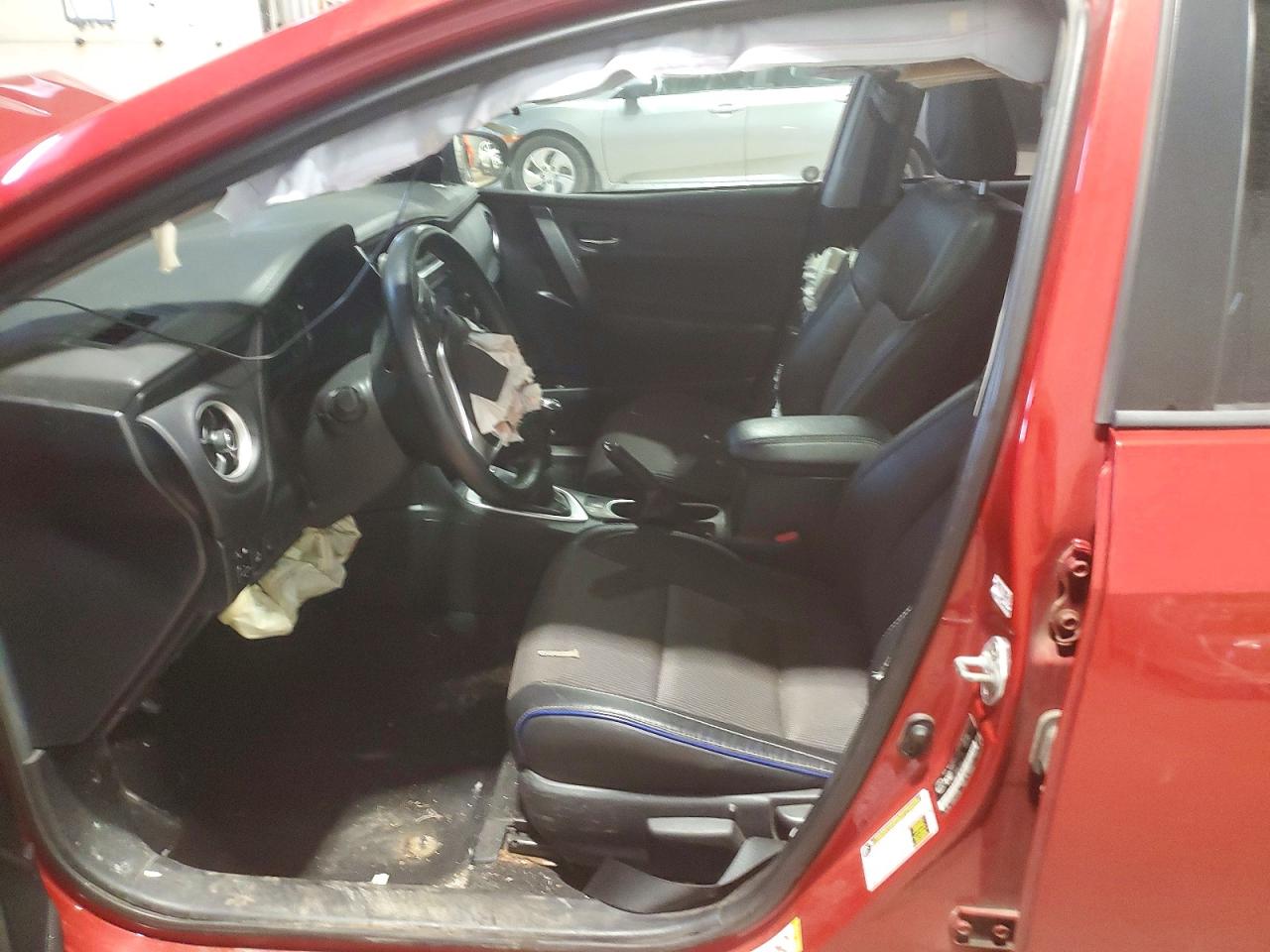 2017 TOYOTA COROLLA L photo 13