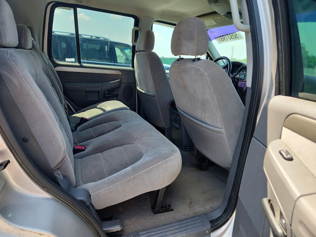 2004 FORD EXPLORER XLT photo 21