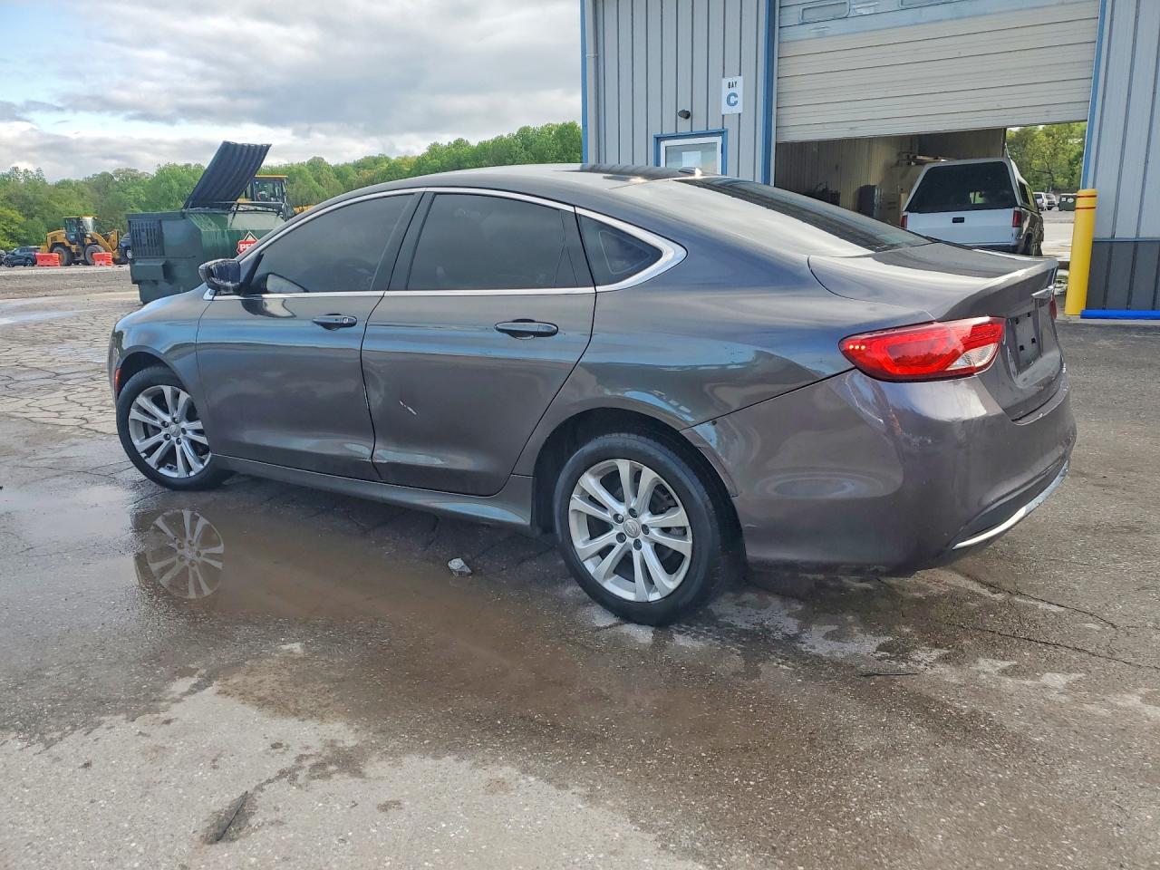 2015 CHRYSLER 200 LIMITED photo 4