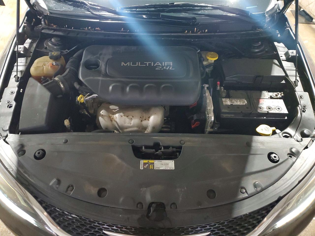 2015 CHRYSLER 200 LIMITED photo 31