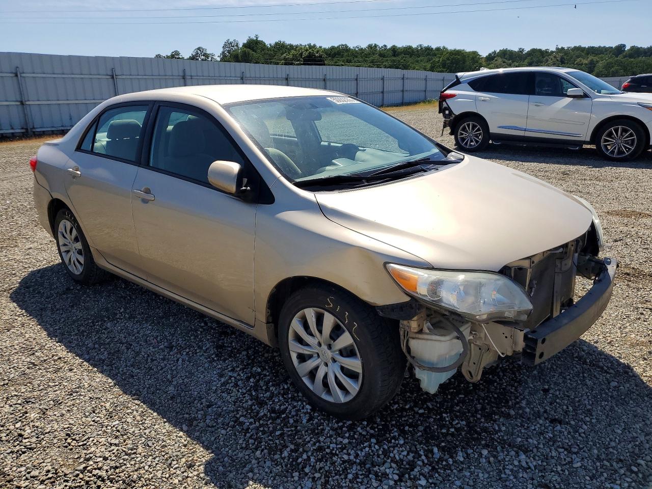 2012 TOYOTA COROLLA LE photo 10