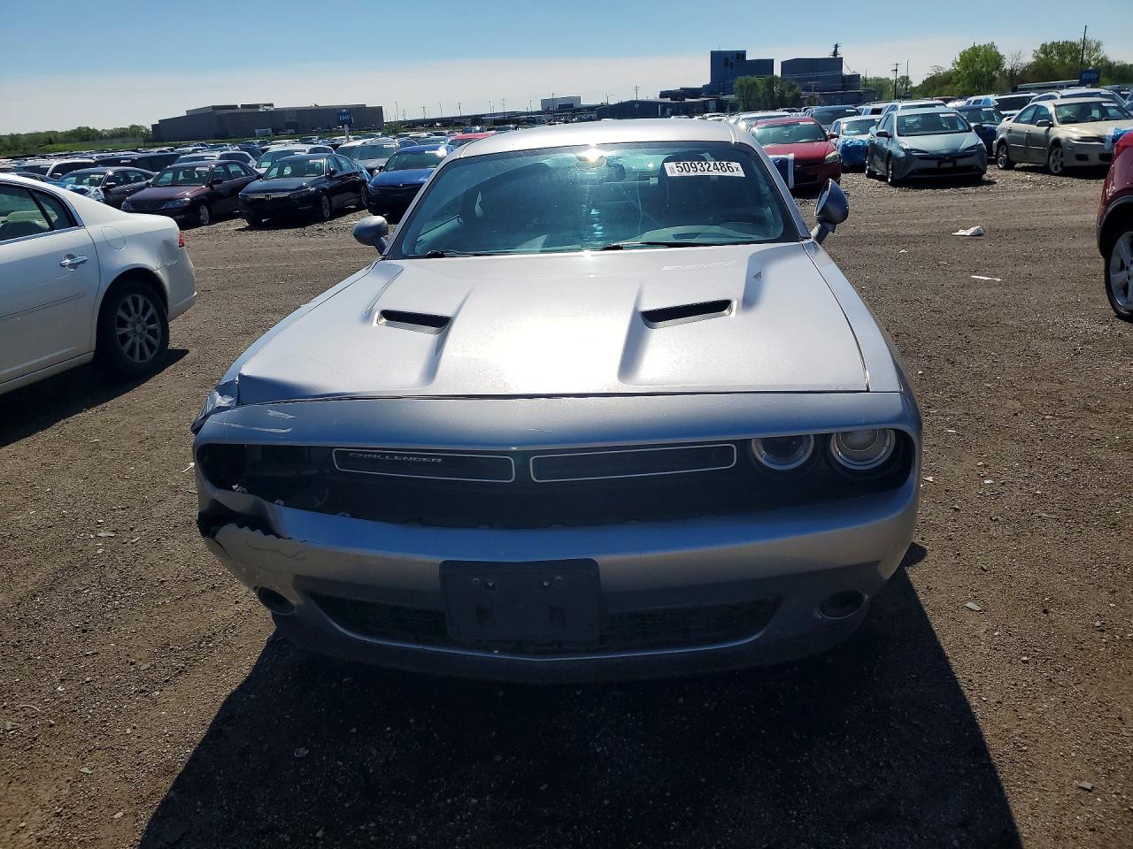 2016 DODGE CHALLENGER SXT photo 5