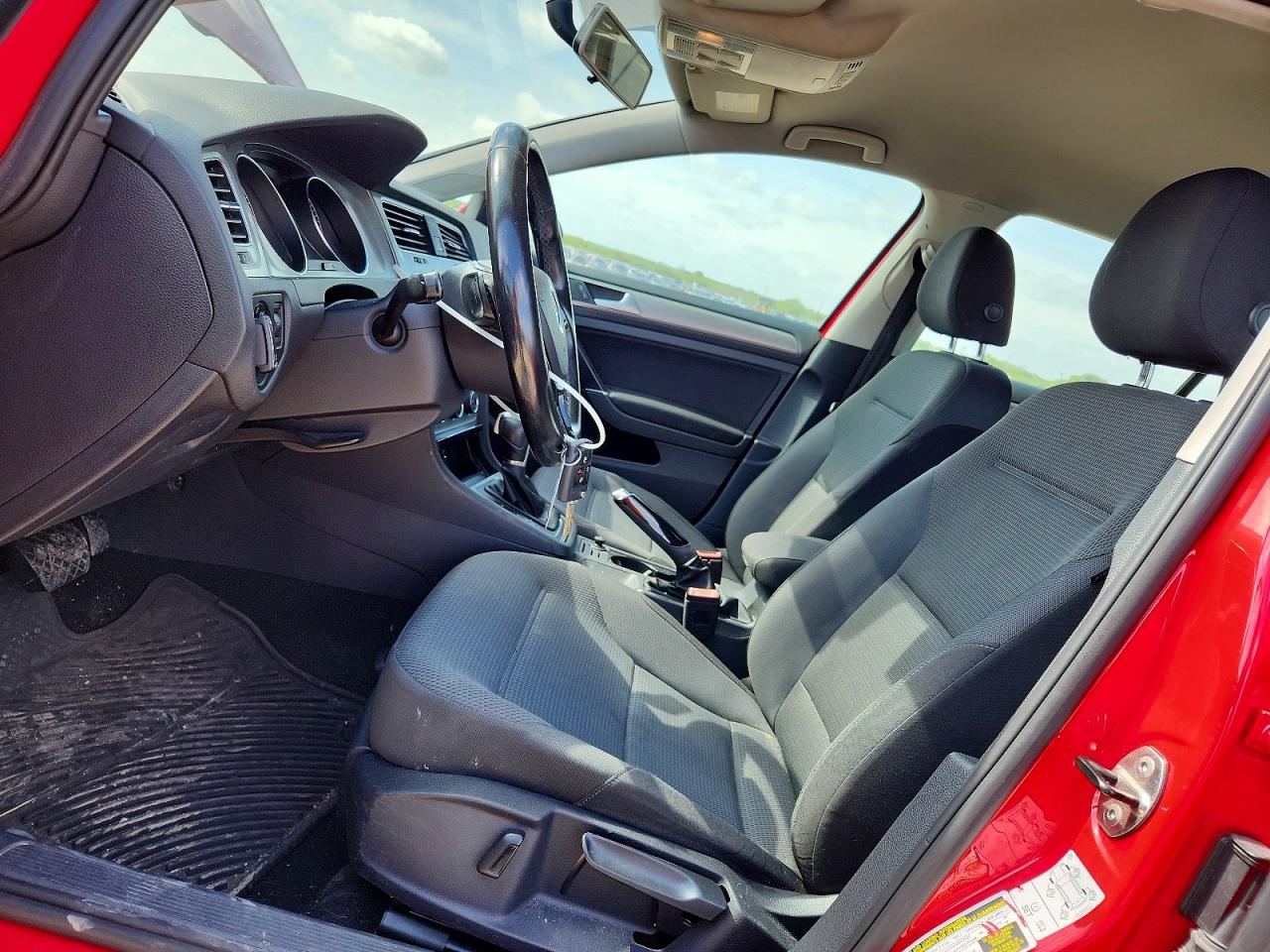 2017 VOLKSWAGEN GOLF SPORTWAGEN S photo 13