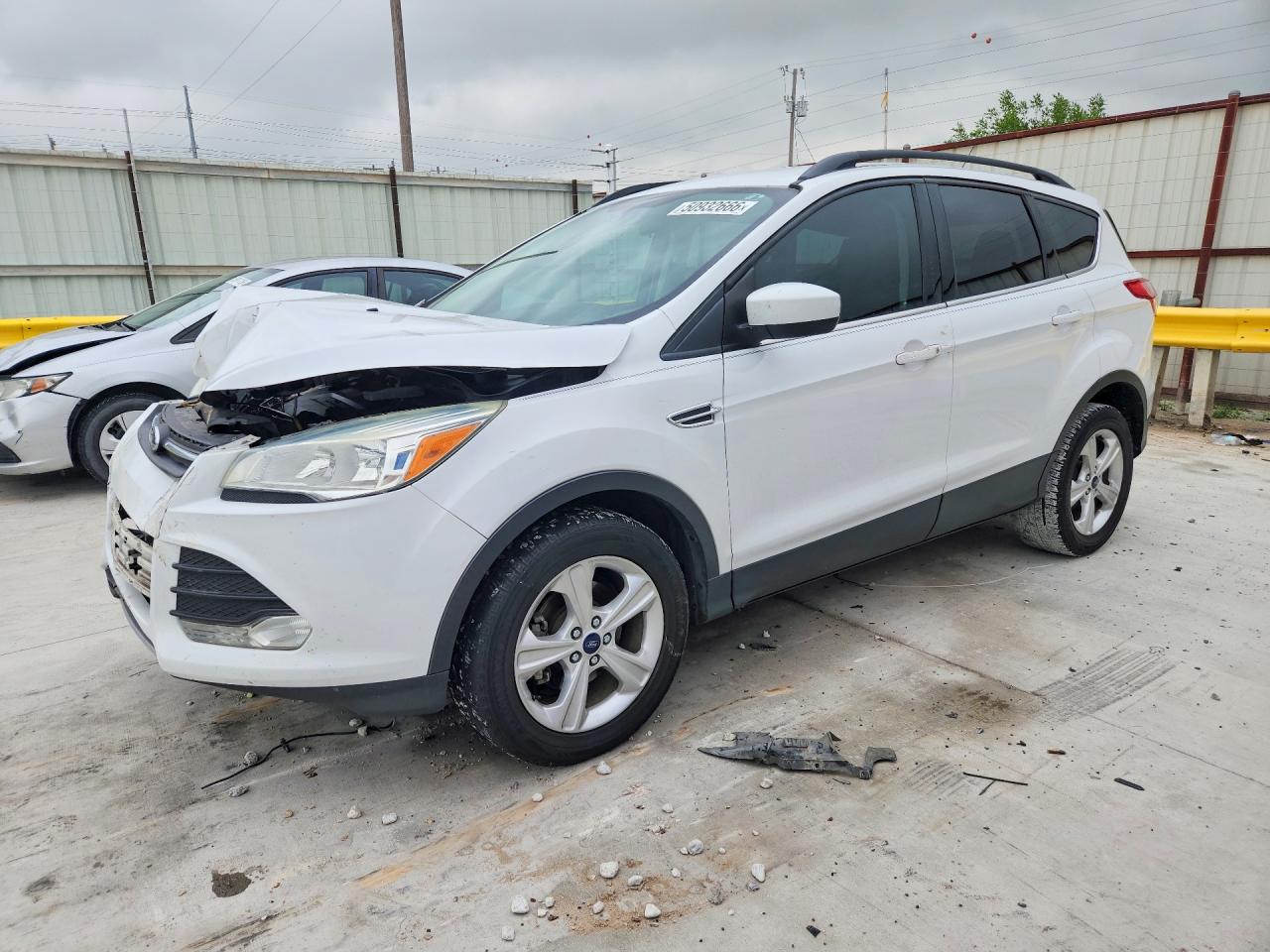 2016 FORD ESCAPE
