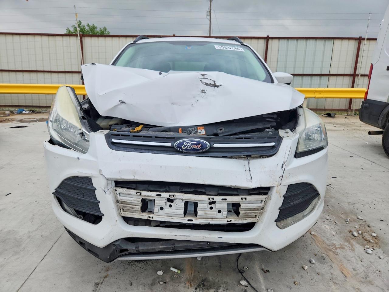 2016 FORD ESCAPE SE photo 9
