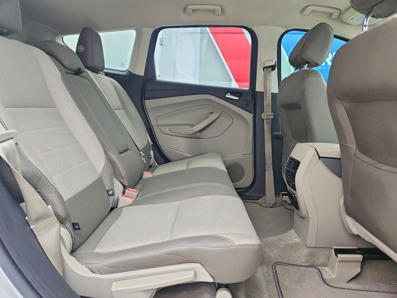 2016 FORD ESCAPE SE photo 21