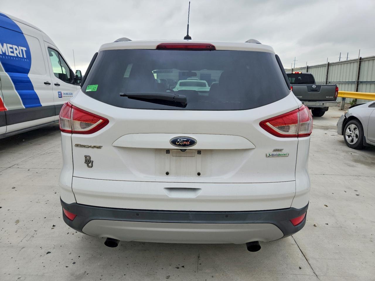2016 FORD ESCAPE SE photo 11