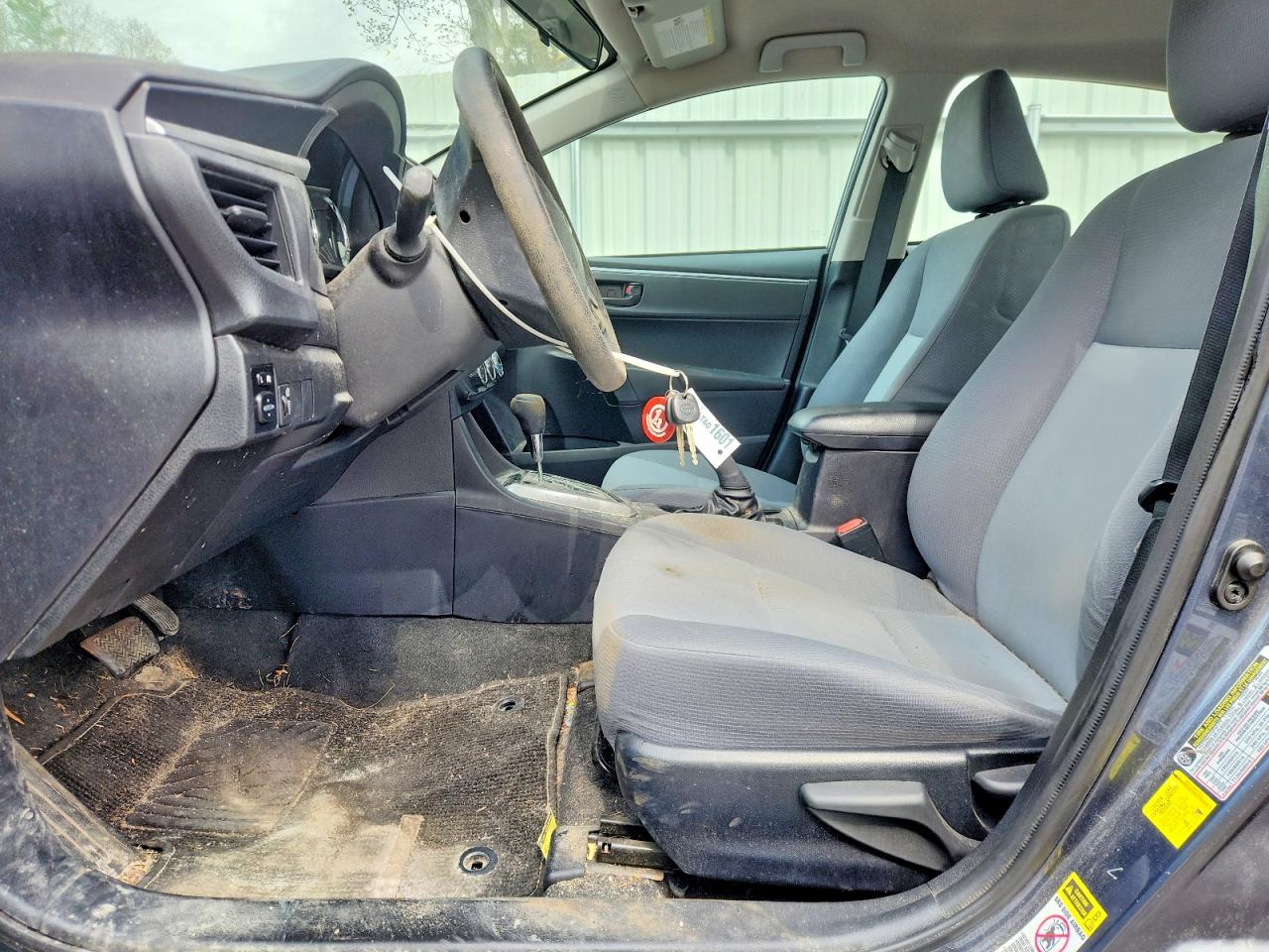 2014 TOYOTA COROLLA L photo 19