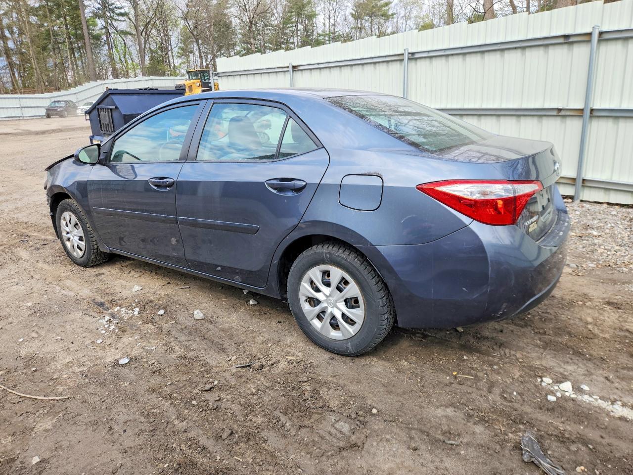 2014 TOYOTA COROLLA L photo 4