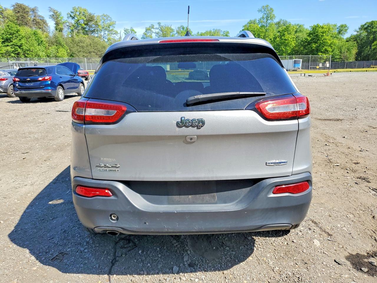 2014 JEEP CHEROKEE LATITUDE photo 11