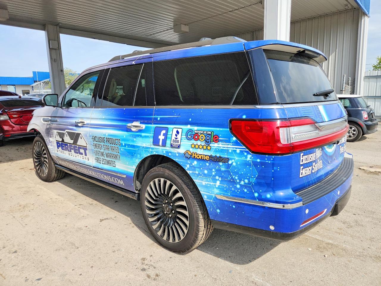 2019 LINCOLN NAVIGATOR BLACK LABEL photo 4