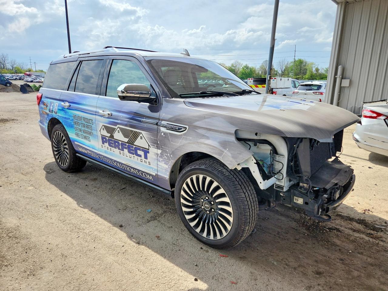 2019 LINCOLN NAVIGATOR BLACK LABEL photo 10