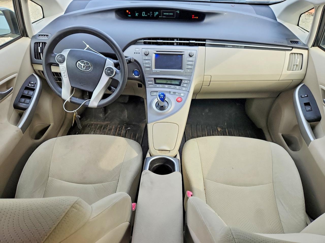 2013 TOYOTA PRIUS THREE photo 15