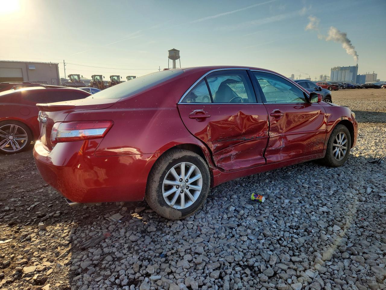2011 TOYOTA CAMRY XLE photo 3