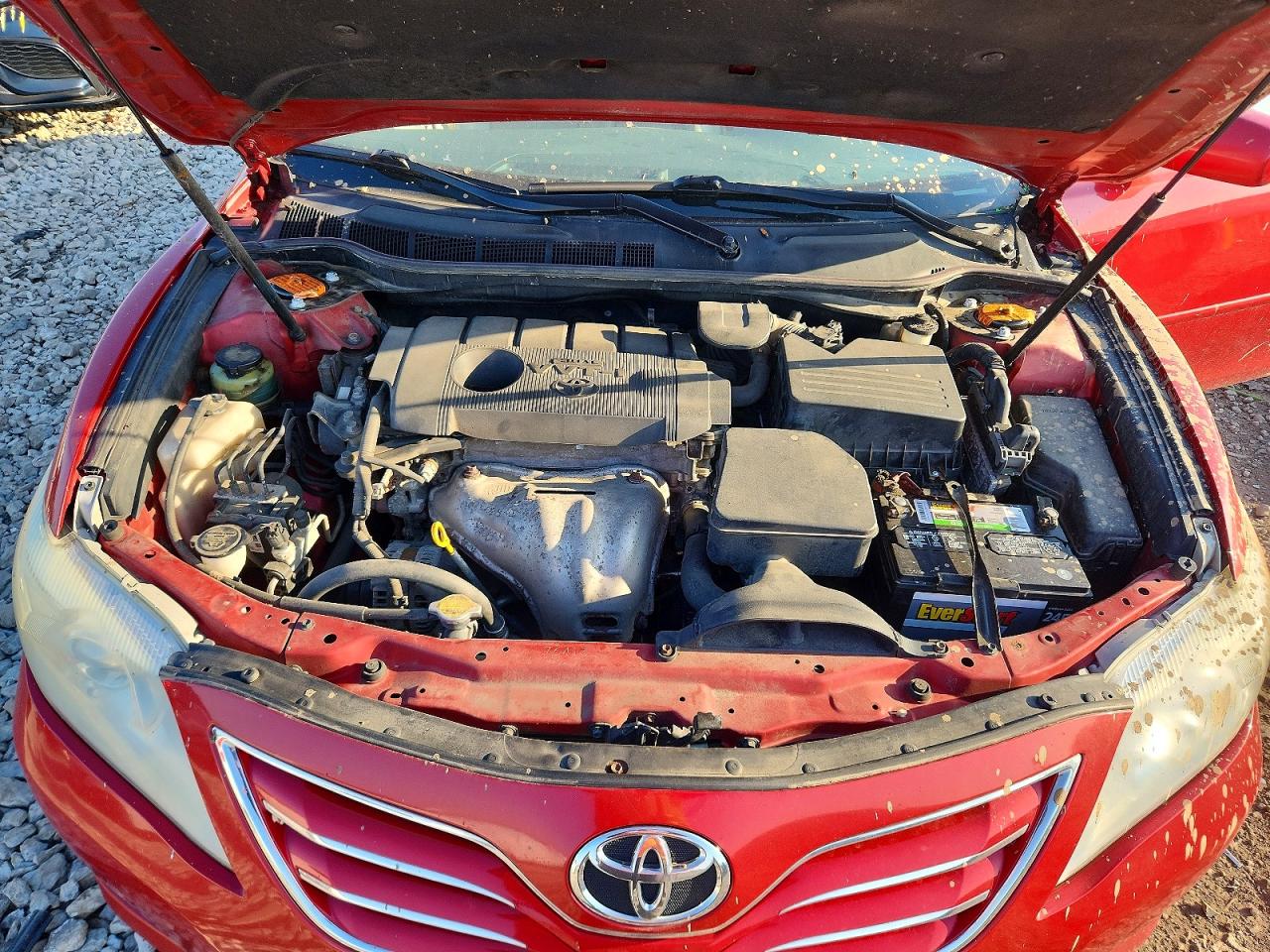2011 TOYOTA CAMRY XLE photo 11