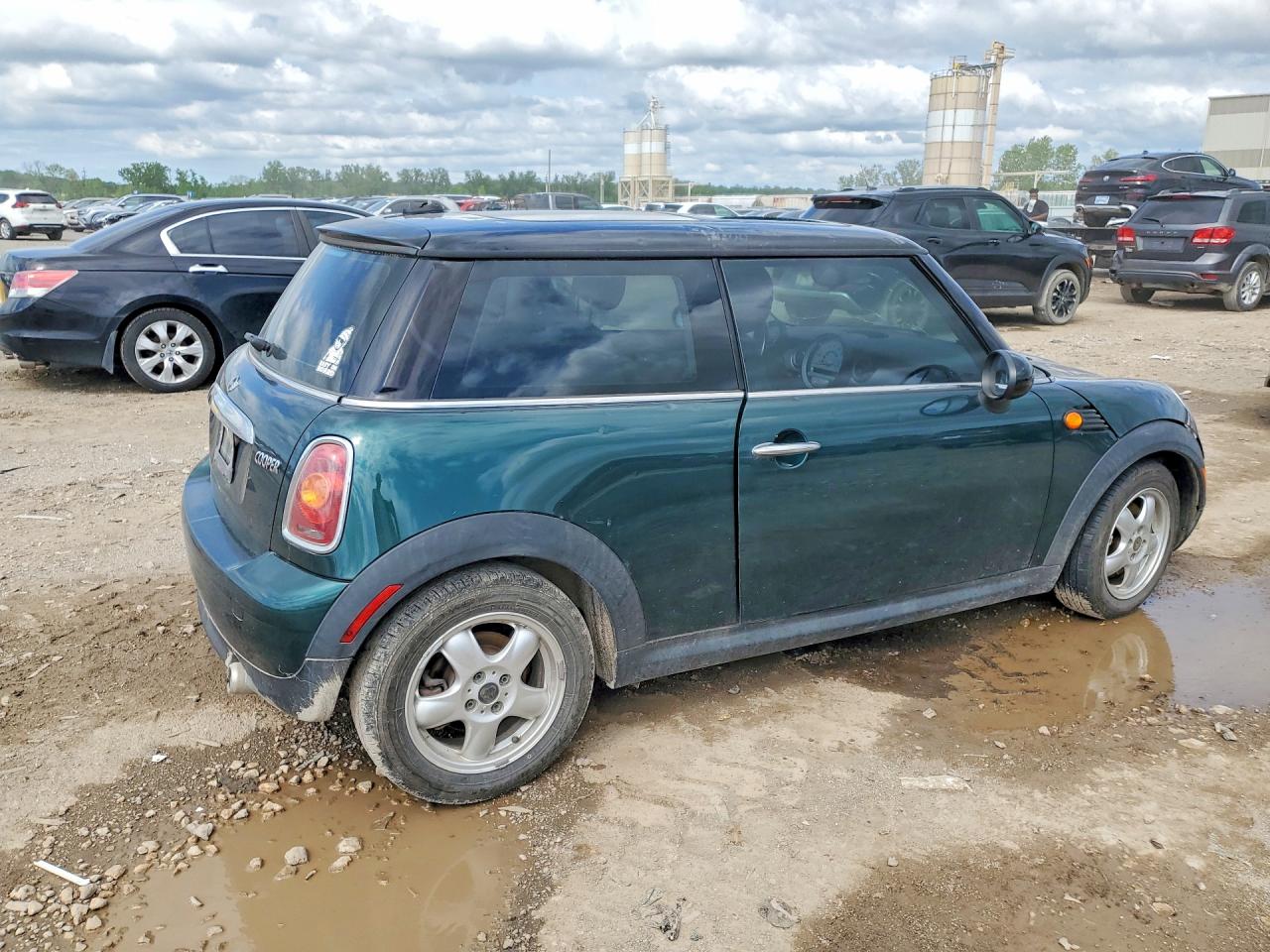 2010 MINI COOPER photo 7