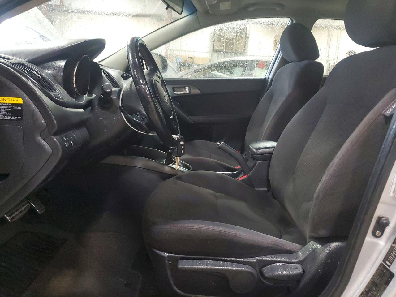 2013 KIA FORTE SX photo 7