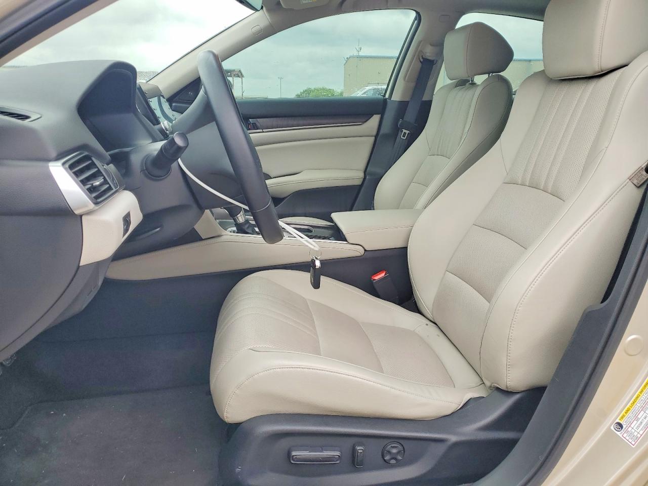 2018 HONDA ACCORD EXL photo 19