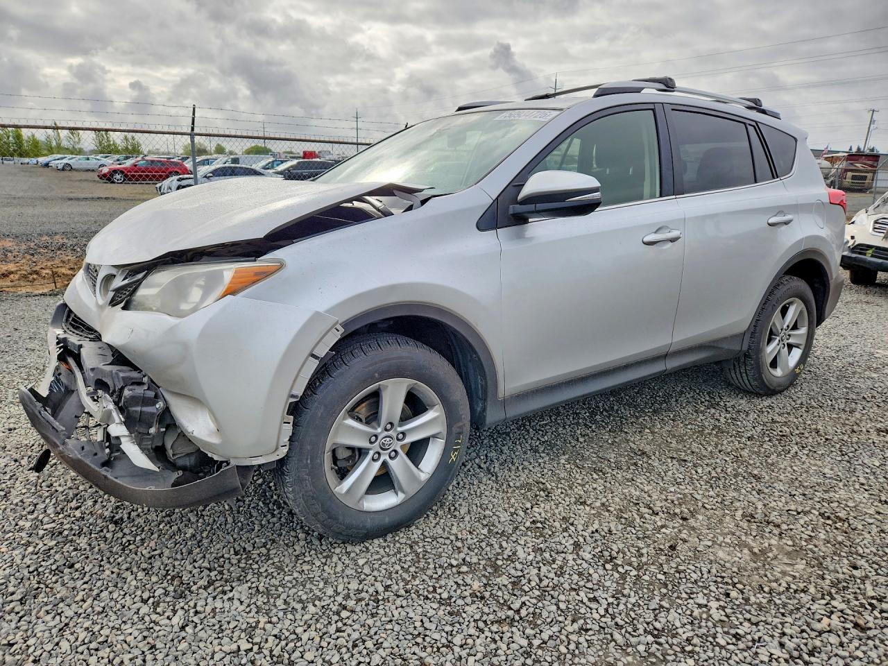 2015 TOYOTA RAV4
