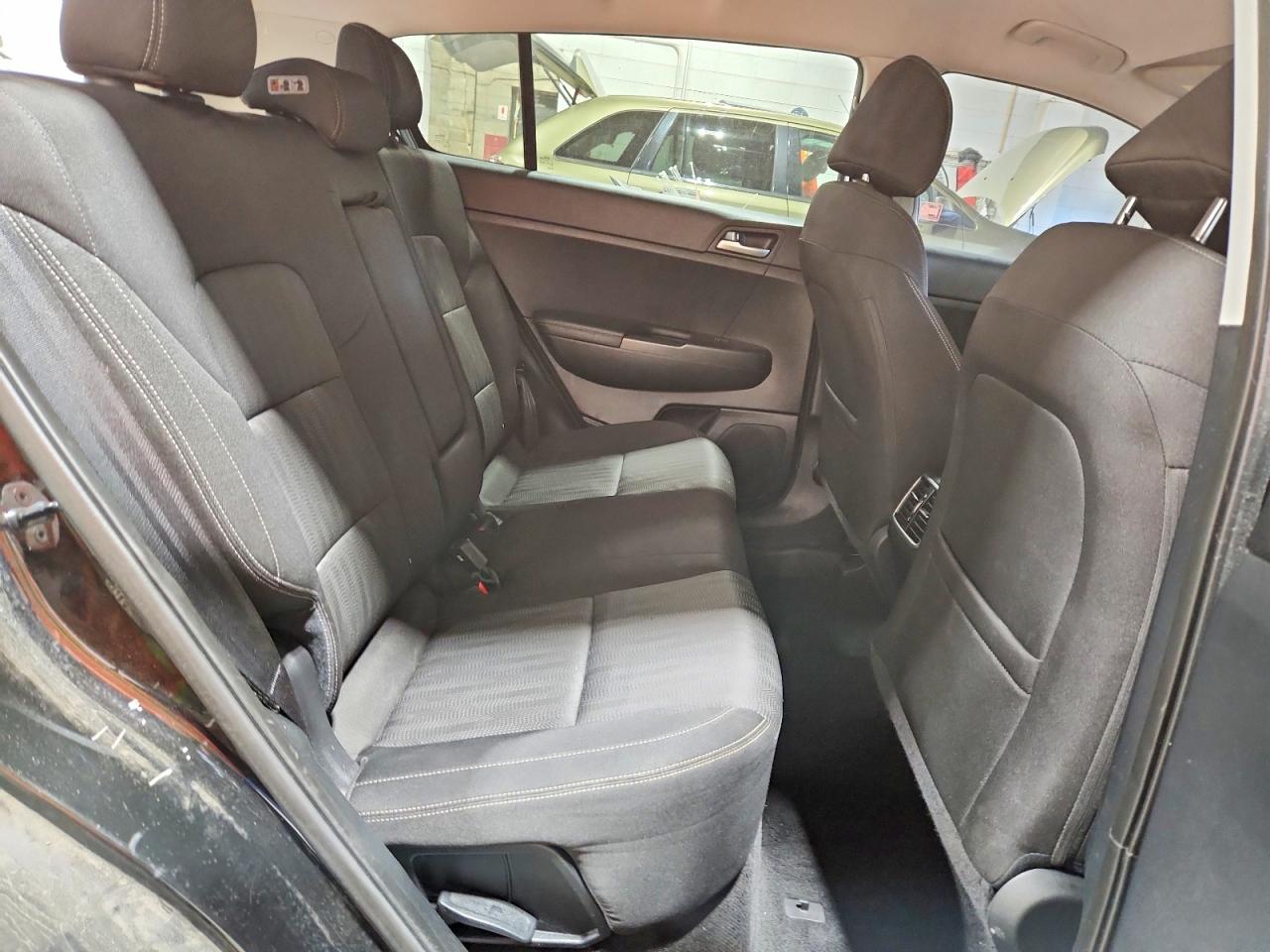 2019 KIA SPORTAGE LX photo 31