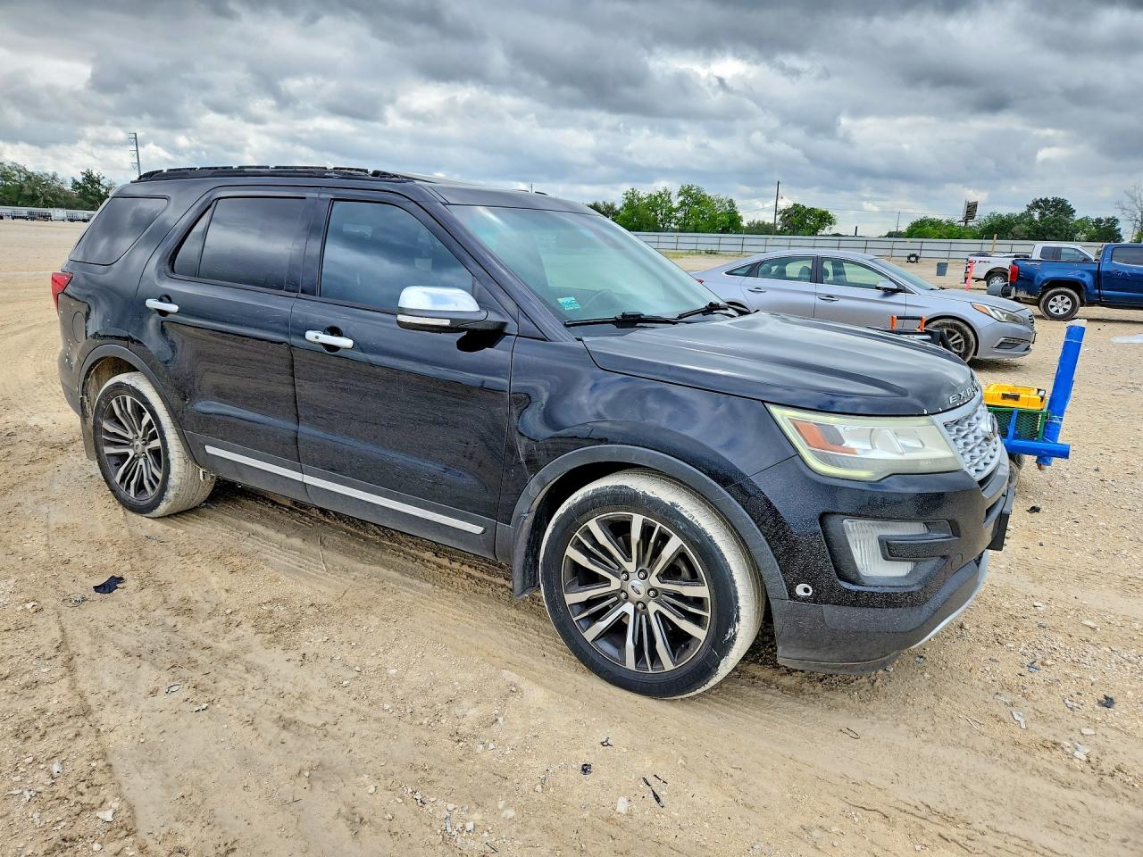 2017 FORD EXPLORER photo 7