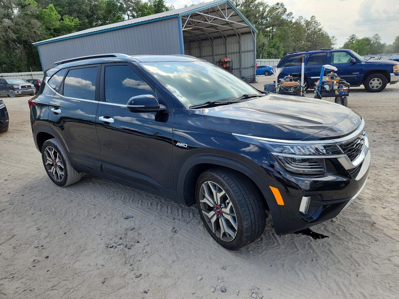2023 KIA SELTOS SX photo 7