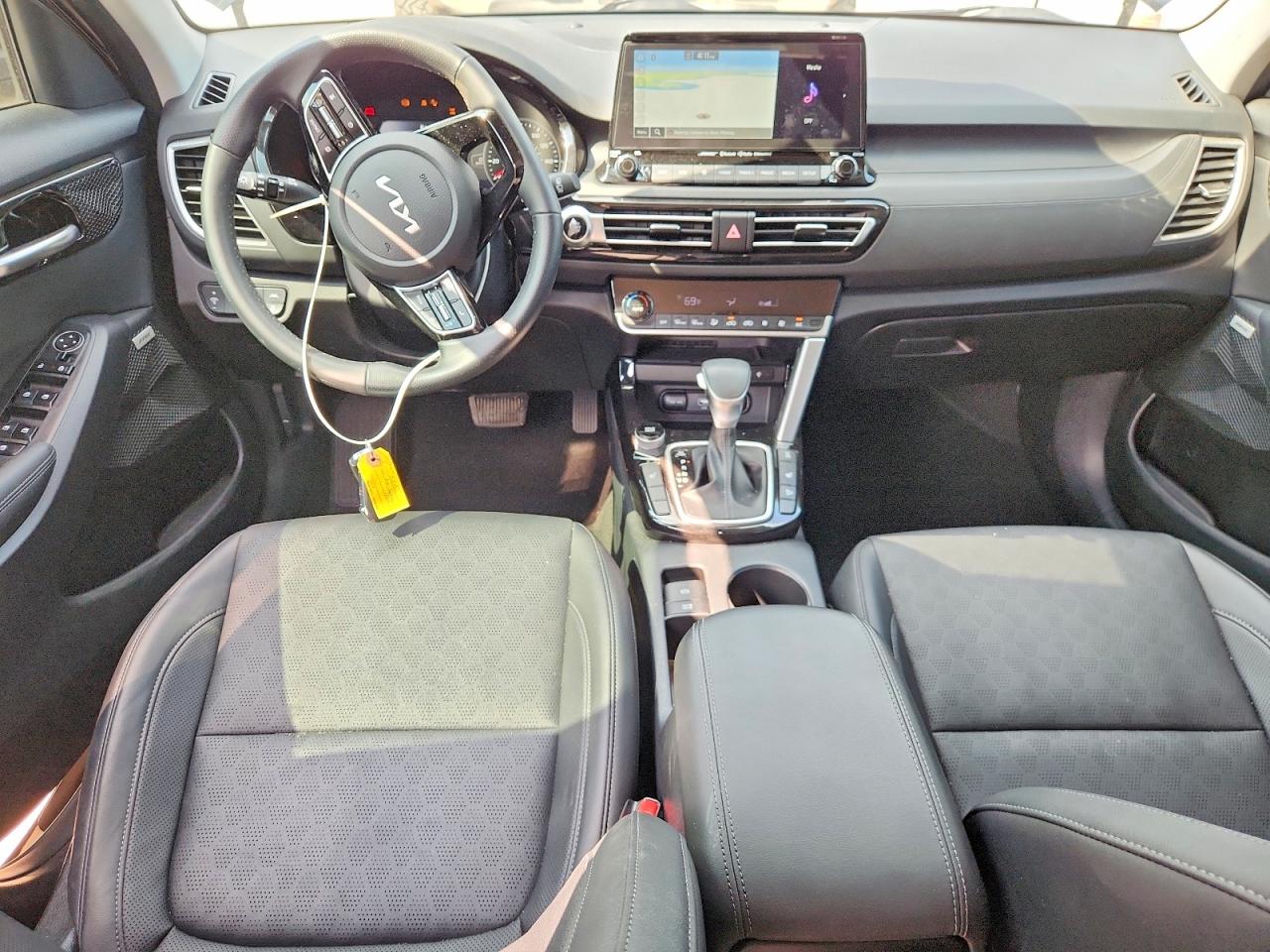 2023 KIA SELTOS SX photo 15