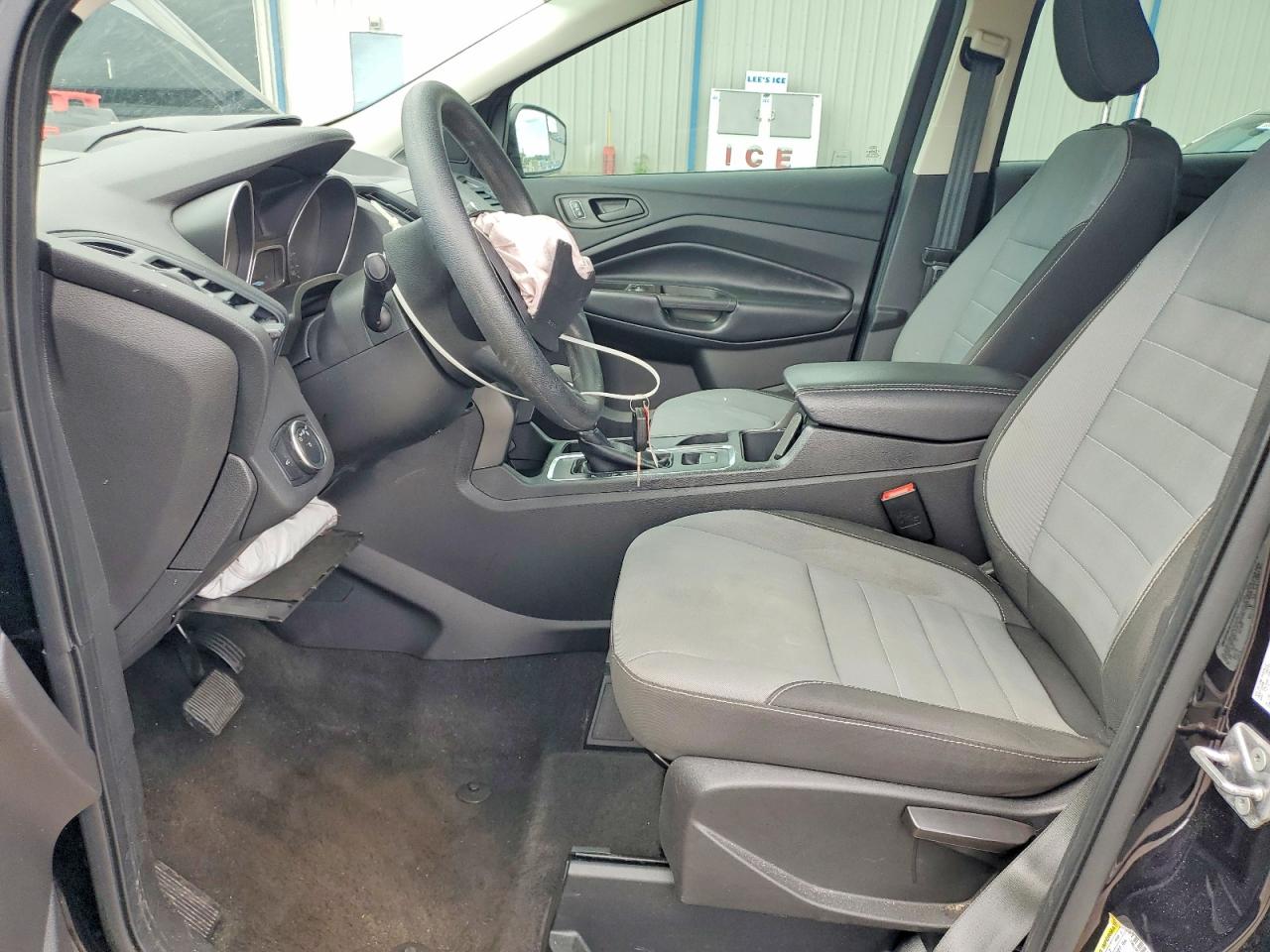 2019 FORD ESCAPE S photo 19