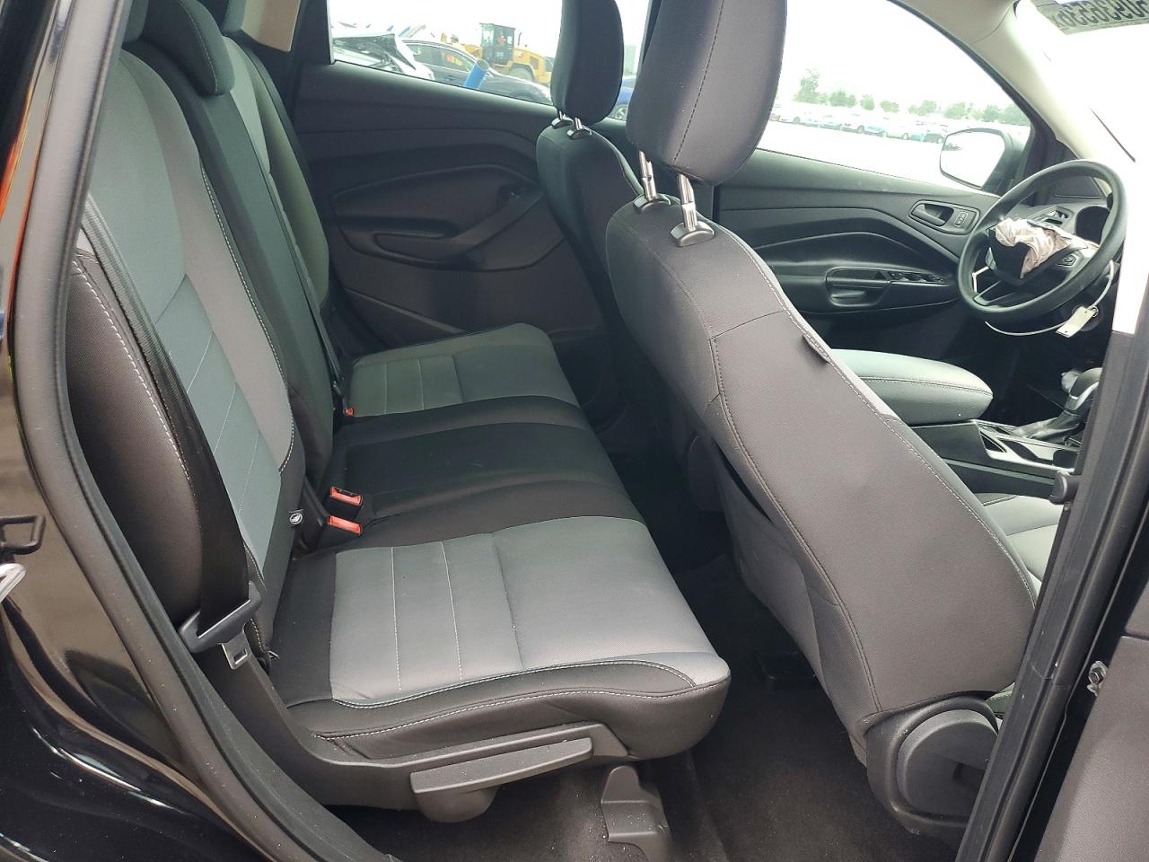 2019 FORD ESCAPE S photo 31