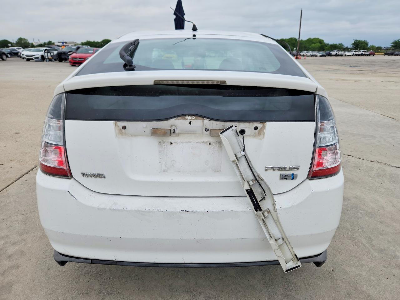 2008 TOYOTA PRIUS BASE photo 16
