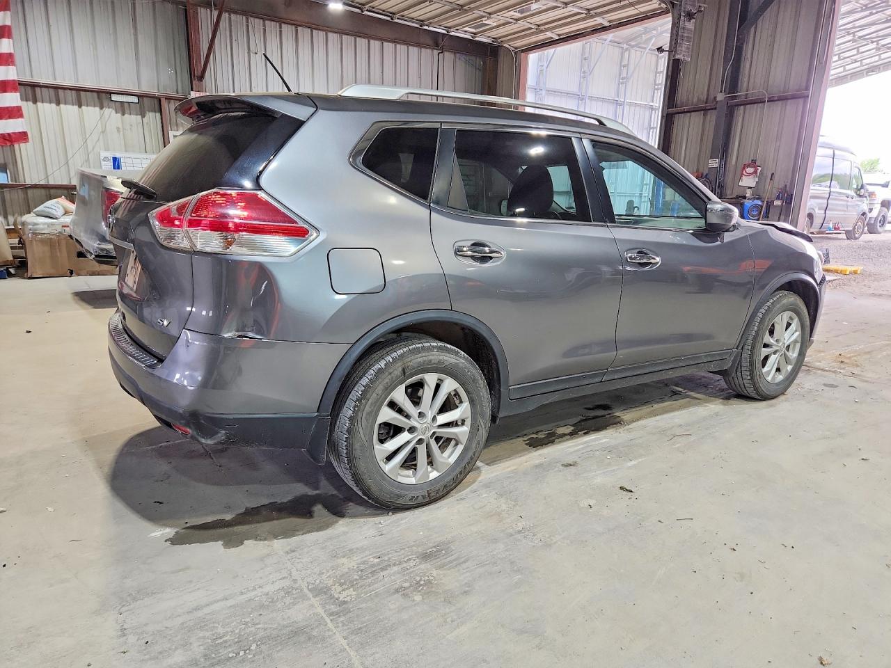 2016 NISSAN ROGUE SV photo 5