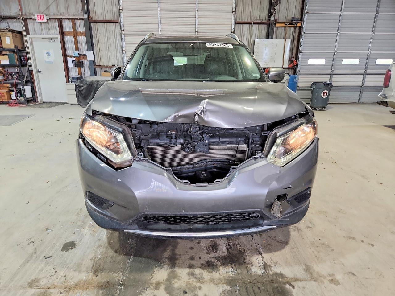 2016 NISSAN ROGUE SV photo 9