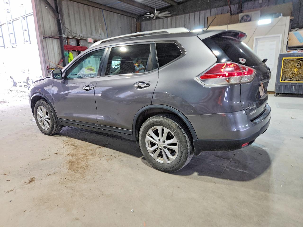 2016 NISSAN ROGUE SV photo 3