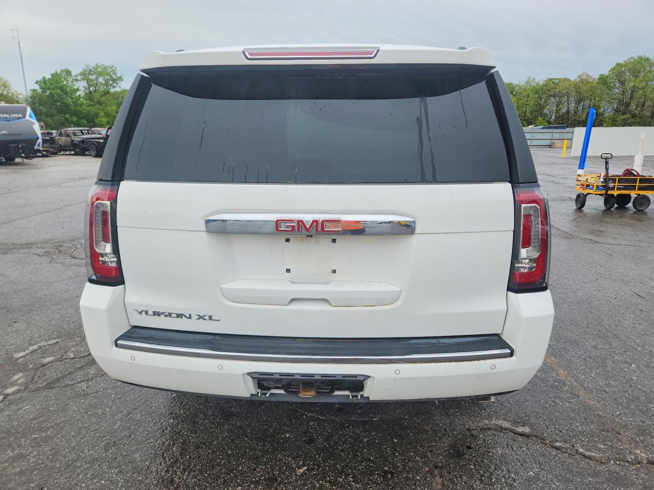 2015 GMC YUKON XL DENALI photo 6