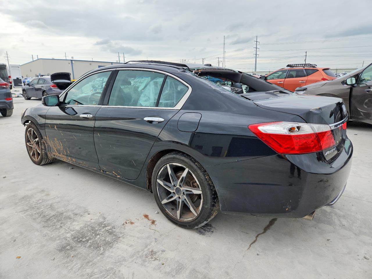 2013 HONDA ACCORD TOURING photo 4