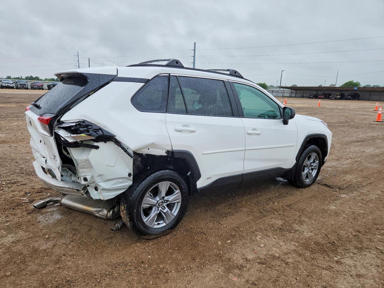 2025 TOYOTA RAV4 LE photo 3