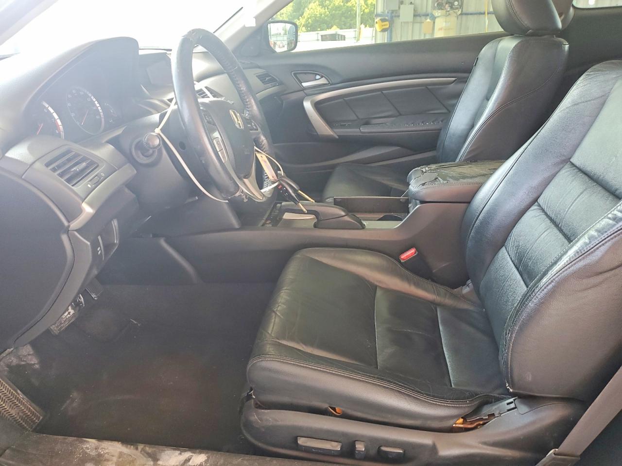 2010 HONDA ACCORD photo 19
