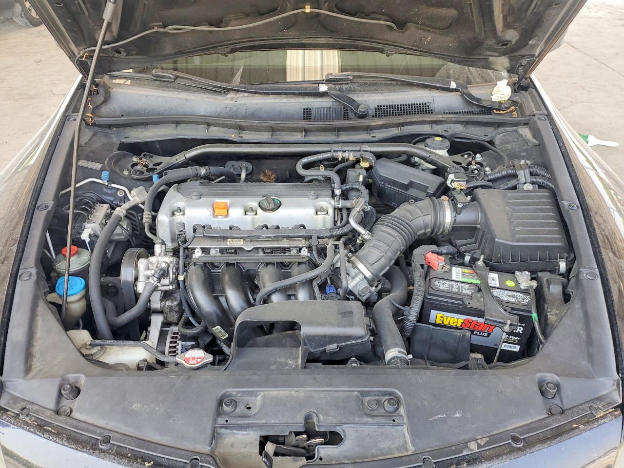 2010 HONDA ACCORD photo 31